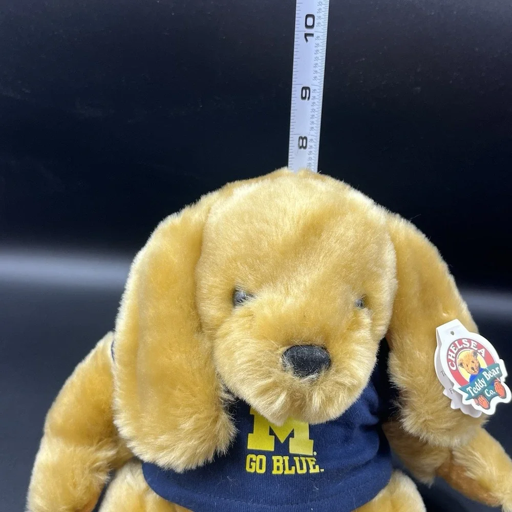 Collegiate Licensed Michigan Go Blue‎ Chelsea Teddy Bear Co Knuckles Dog NWT